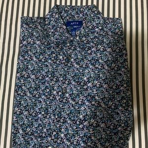 Slim Fit Men’s Button Down